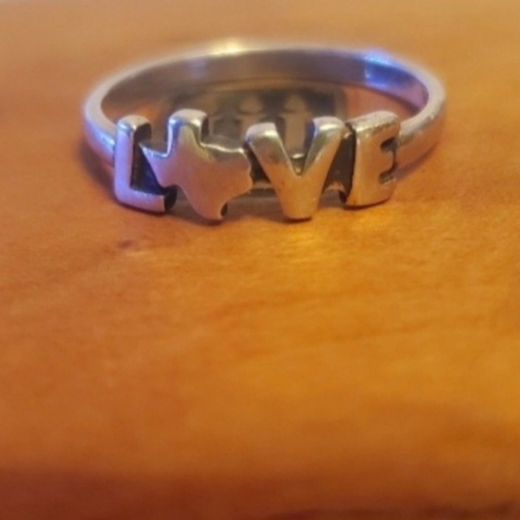 Retired James Avery Love Texas Ring, size 8.75? PLEASE SEE ALL PICS - Picture 3 of 10